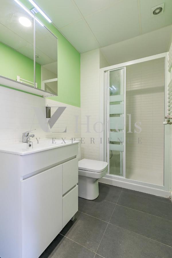 Ayz Villegas - Auto Check-In Property มาดริด ภายนอก รูปภาพ