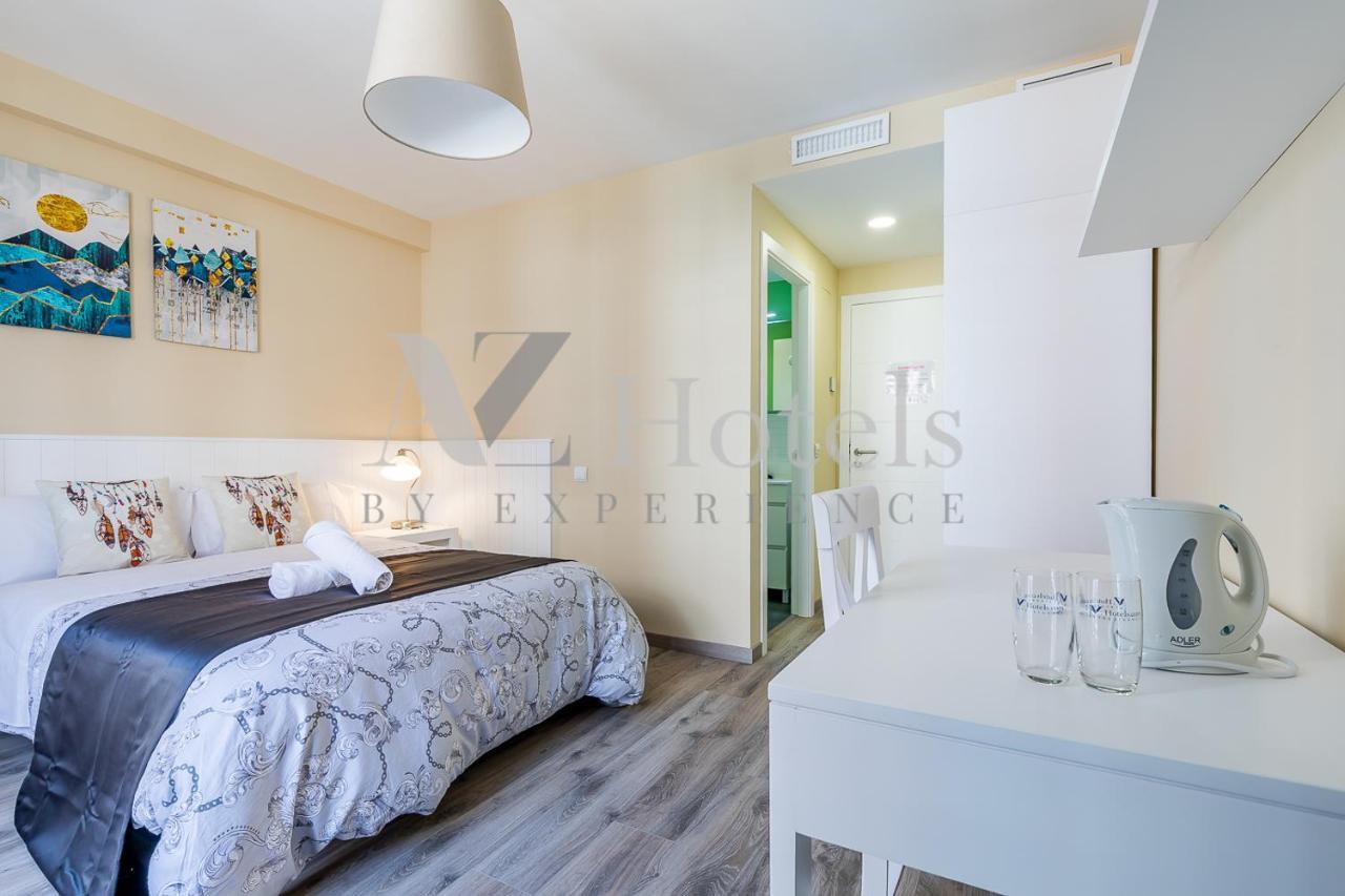 Ayz Villegas - Auto Check-In Property มาดริด ภายนอก รูปภาพ